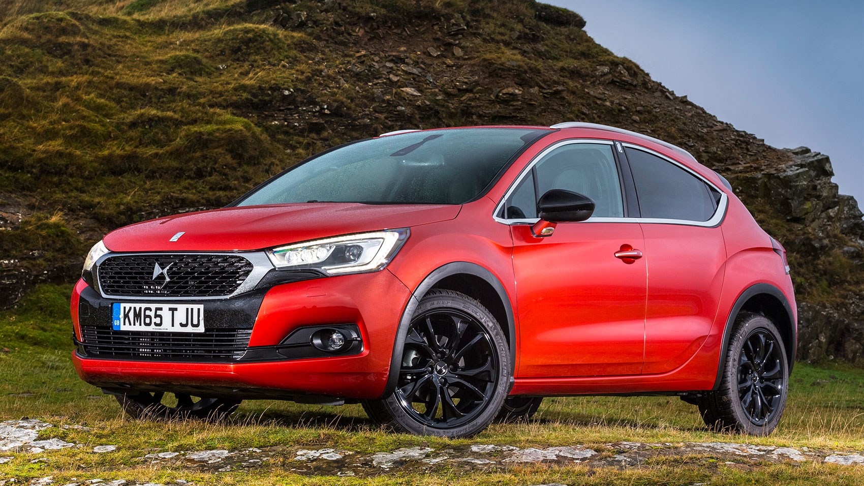 DS4 Crossback BlueHDi 120 2015 review by CAR Magazine