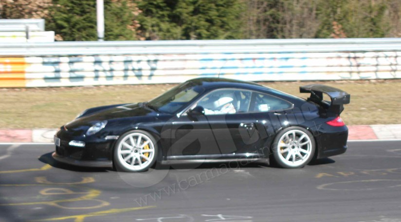 Watch the new Porsche 911 GT3 RS 