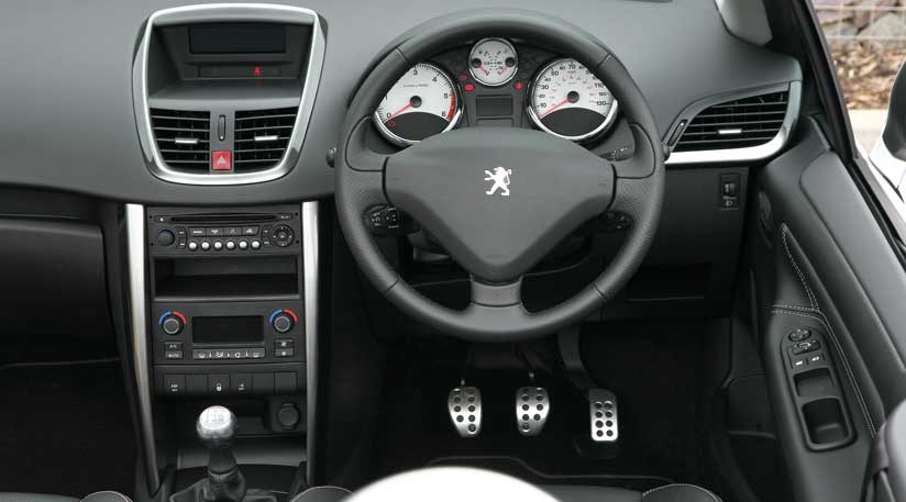 Peugeot 207CC 2011 CAR review