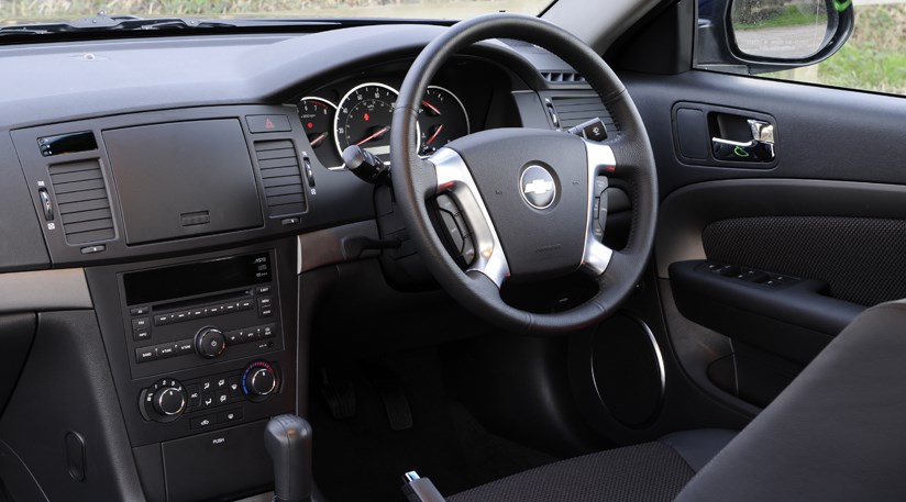 Chevrolet Epica 2.0D LS (2008) driven CAR review | Road Testing Reviews 