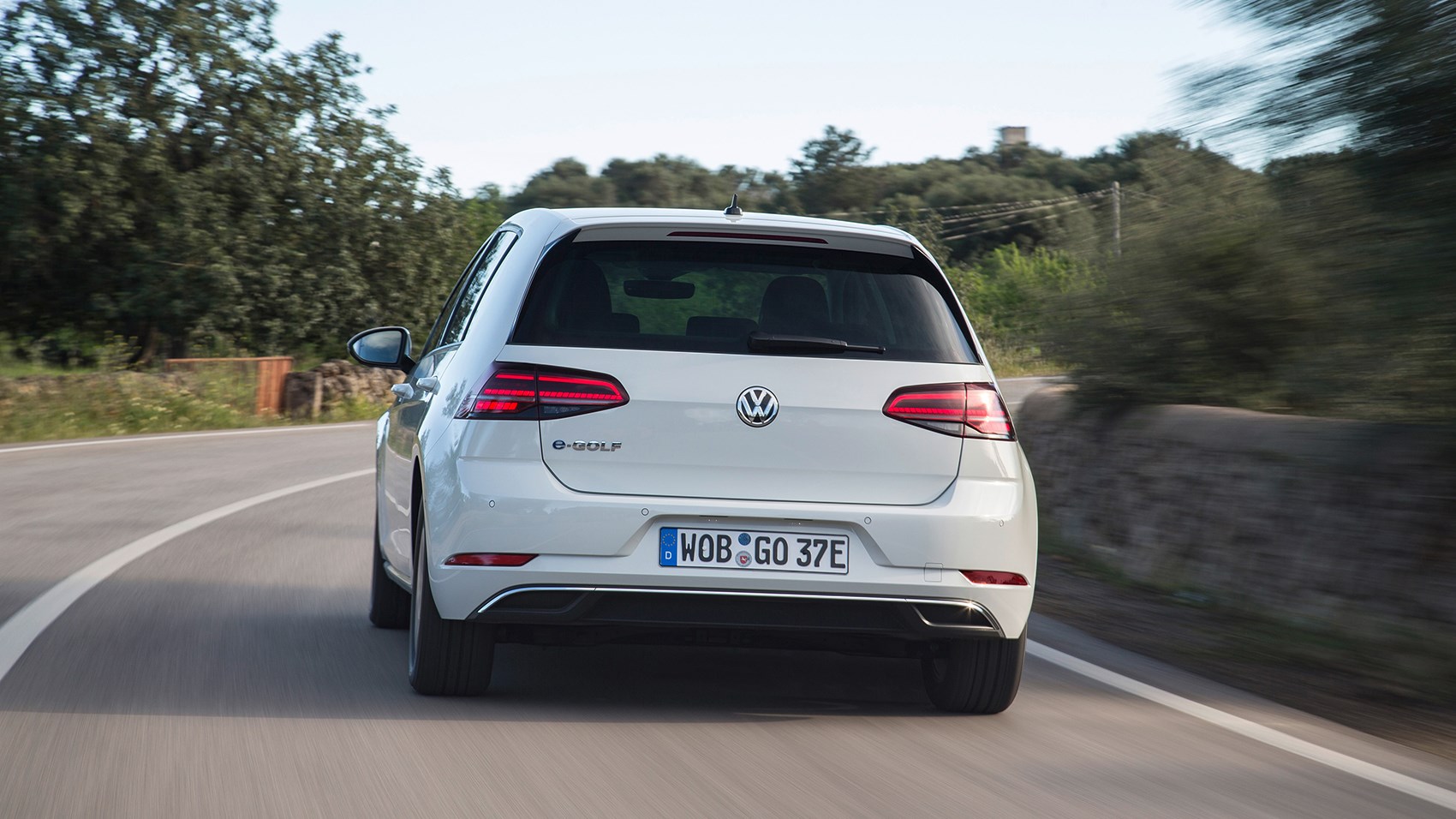 2017 VW e-Golf review | CAR Magazine