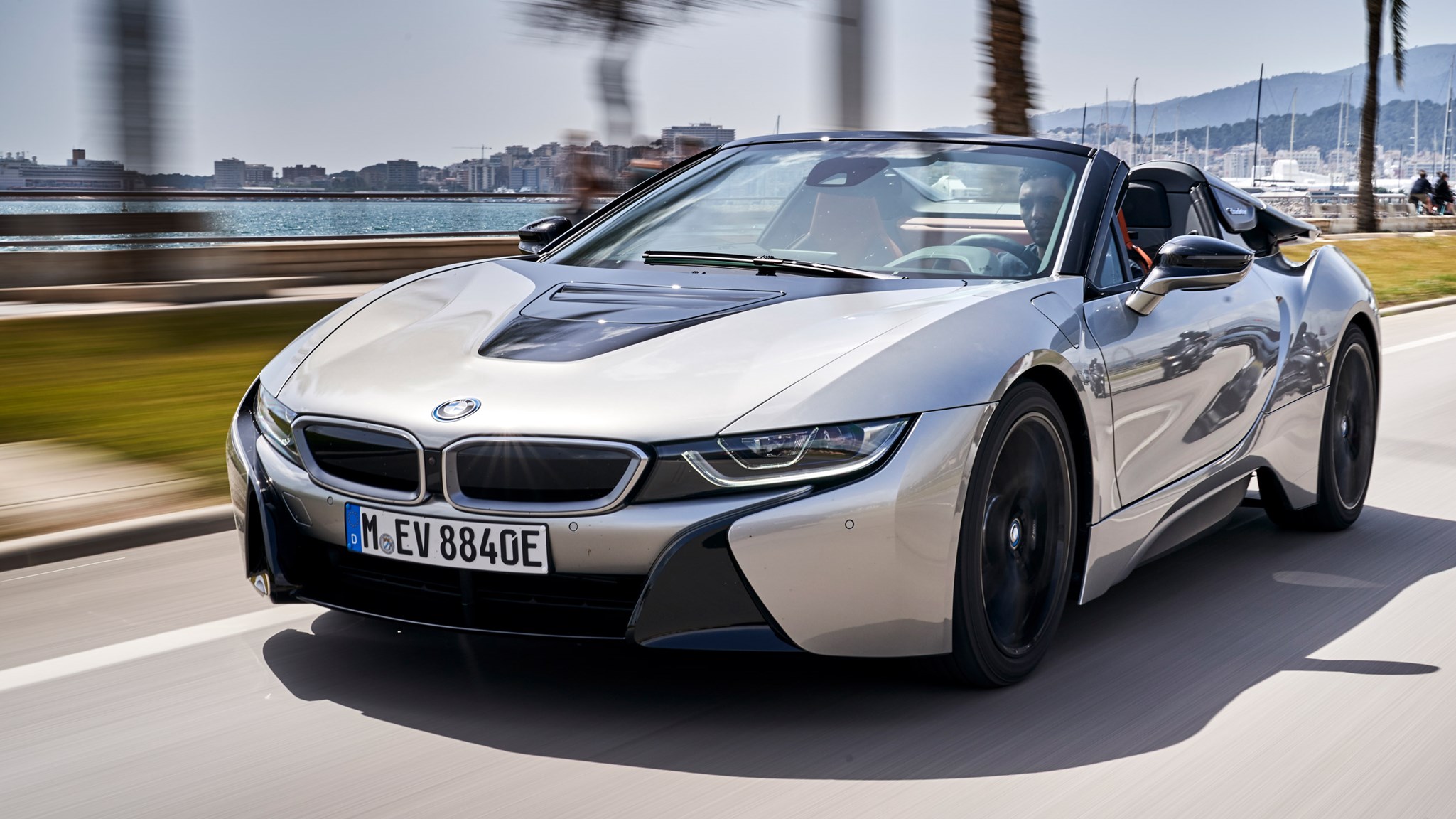 BMW i8 Roadster review: the hybrid supercar, refined | CAR ...